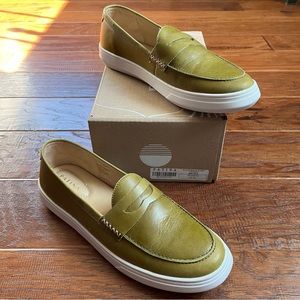 NIB Patina Boardwalk Penny Loafer (US 11)